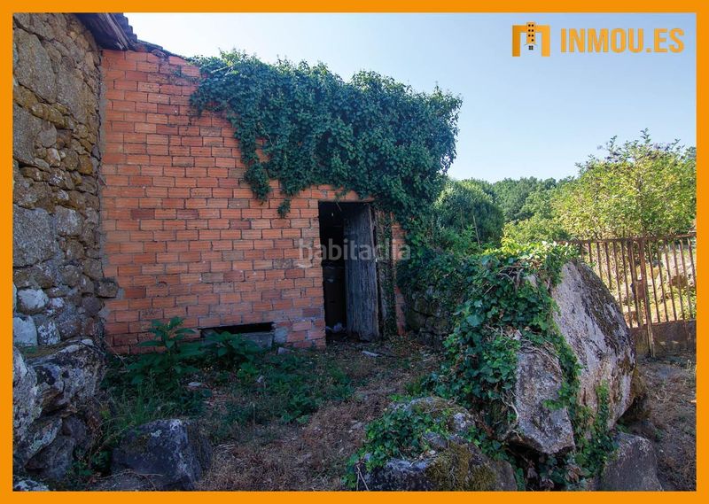 Foto 354d0048-aa45-4782-9ec3-ebb11dacba65. Casa adossada a Barbadás