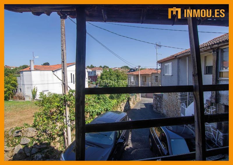 Foto ab160b86-e681-4dd4-8c07-61d3c733d015. Casa adossada a Barbadás