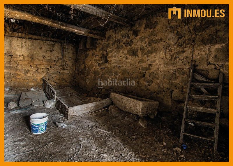 Foto ed716a85-ce2a-4a06-986a-f6ff702abb4e. Casa adossada a Barbadás
