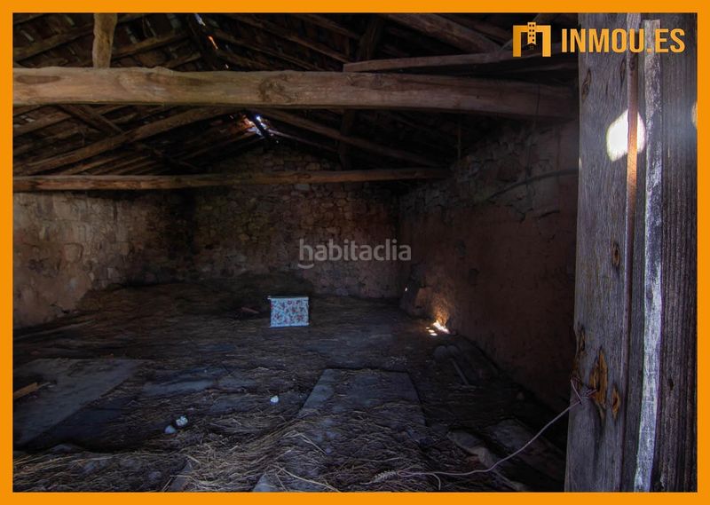 Foto f790d44f-a932-4aa6-a5d6-37d9eef44984. Casa adossada a Barbadás