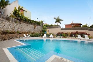 Duplex à Avenida los pesqueros 13. Adosado en la quinta