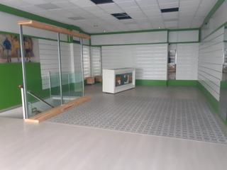 Location Local commercial  Calle san juan. Local comercial