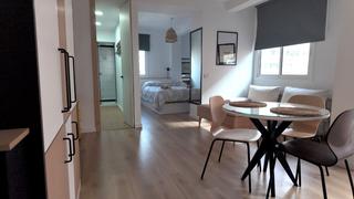 Pis a Avenida familia de betancourt y molina 33. Apartamento centrico