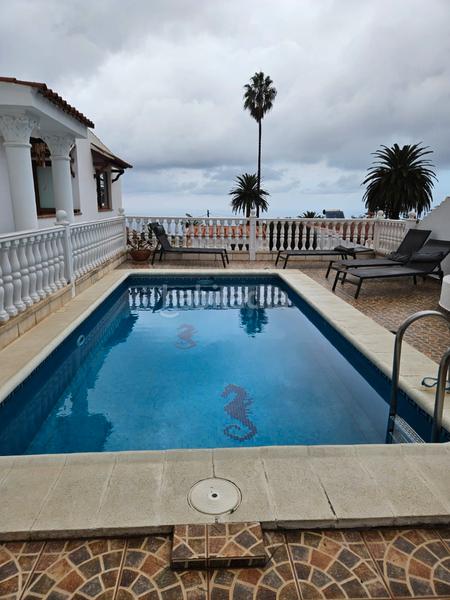 Foto e0c19c1b-7368-41e0-89e1-da92e7a8aa27. Chalet dans calle doctor rodriguez vivas 9 dans Centro Orotava (La)