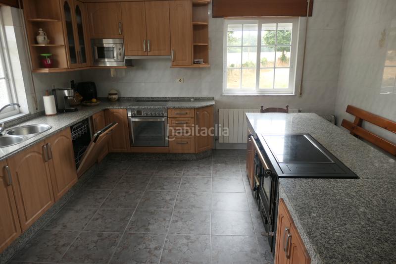 Foto b60f7566-0301-40de-8546-580d69b4a8d5. Chalet con riscaldamento parcheggio in Friol