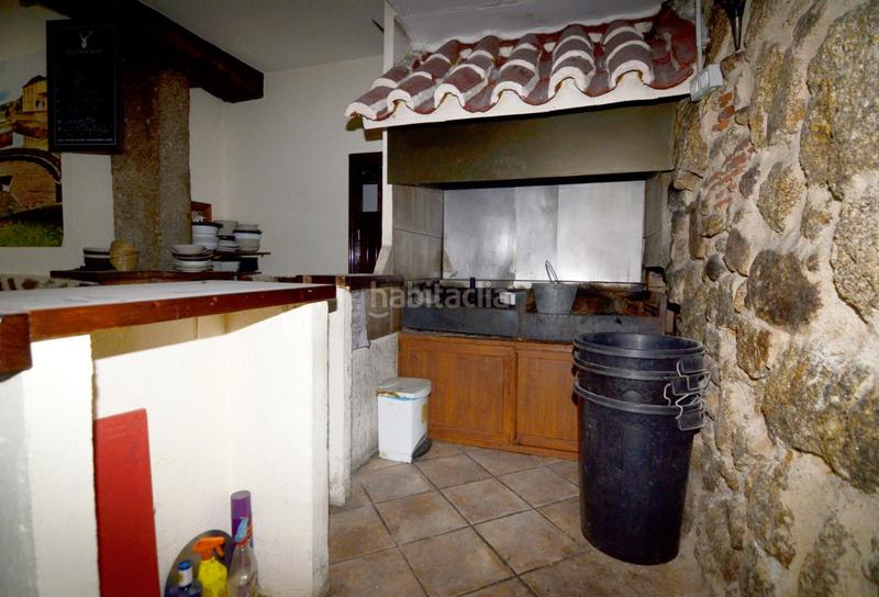Foto b594cf15-a2a7-44aa-ba8e-2e20523d5e76. Local comercial urbis te ofrece un magnífico local comercial disponible en el centro salamanca en Béjar