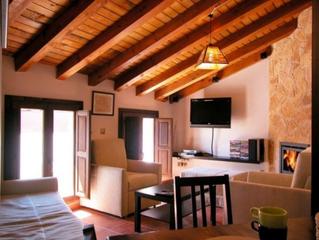 Édifice à Santibáñez de la Sierra. Urbis te ofrece un magnífico edificio en venta en santibáñez de