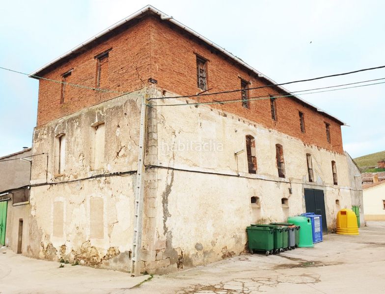 Foto a7e936e1-75c3-4df7-9b35-5f375b5c0cf3. Edifici a Matilla de los Caños del Río