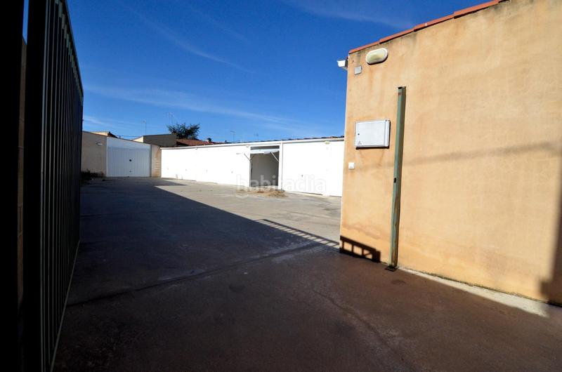 Foto f0d928e3-abb1-4bd9-9963-07d82898d8a6. Autoparkplatz in Zarapicos