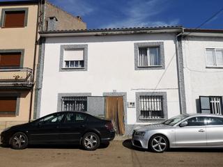 Casa a Pereña de la Ribera. Urbis te ofrece una casa en venta en pereña de la ribera, salama