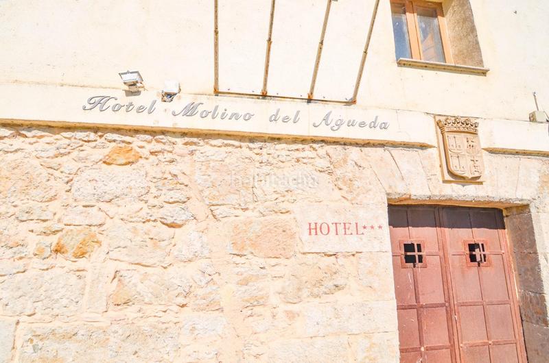 Foto c669e302-05db-457e-b5e0-5a2cdf15de0d. Edifici a Ciudad Rodrigo