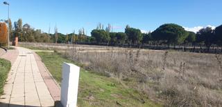 Terreny residencial a Aldeamayor de San Martín. Urbis te ofrece parcelas urbanas en aldeamayor de san martín, va