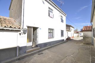 Maison à Galisancho. Urbis te ofrece una casa de pueblo en venta en galisancho, salam