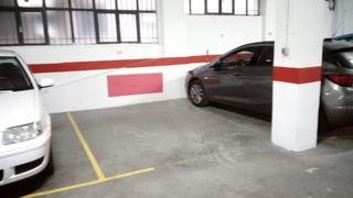 Miete Motorradparkplatz in Centro. Urbis te ofrece una plaza de garaje para moto en alquiler en ple