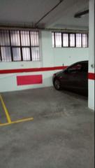 Rent Motorcycle parking in Centro. Urbis te ofrece una plaza de garaje para moto en alquiler en ple