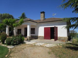 Propriété à Parada de Arriba. Urbis te ofrece una casa con parcela en parada de arriba, salama