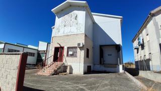 Nau industrial a Ciudad Rodrigo. Urbis te ofrece una estupenda nave de embutidos en venta en ciud