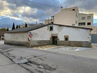 Terrain résidentiel à Villares de la Reina. Urbis te ofrece casasolar en venta en aldeaseca de la armuña, sa