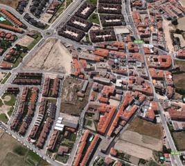 Casale in Villamayor. Urbis te ofrece una casa con parcela en la urbanización los alme