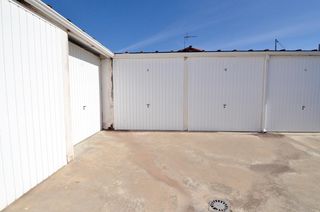 Posto auto in Zarapicos. Urbis te ofrece una plaza de garaje cerrada en venta en zarapico