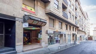 Oficina a Sancti Spiritus - San Juan. Urbis te ofrece un local comercial en venta en zona centro, sala