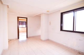 Pis a Guijuelo. Urbis te ofrece un piso en venta en guijuelo, salamanca.