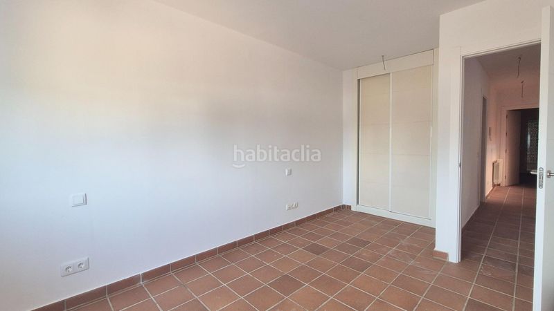 Foto 0af93cf5-d48d-425e-97ee-a8fdb19e7878. Casa aparellada amb aparcament a Carrascal de Barregas