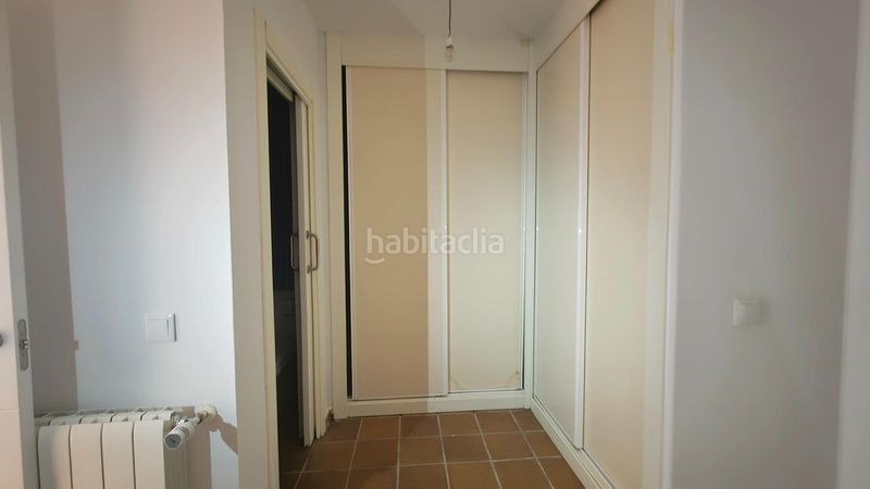 Foto af79c97b-9f1b-4e80-aa77-34377501ebb6. Casa aparellada amb aparcament a Carrascal de Barregas
