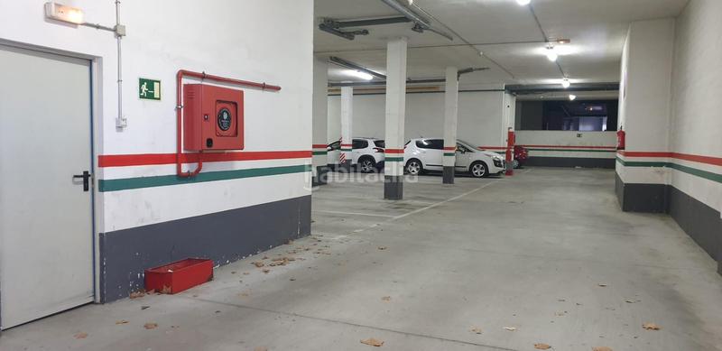 Foto 9a41d8b2-7f46-410a-8858-0dda86a9b33d. Posto auto in Pizarrales Salamanca