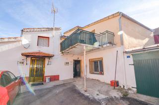 Casa a Matilla de los Caños del Río. Urbis te ofrece una casa en venta en matilla de los caños, salam
