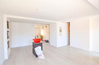 Pis a Tejares - Chamberí - Alcades. Urbis te ofrece un piso y estudio en venta en zona salas bajas,