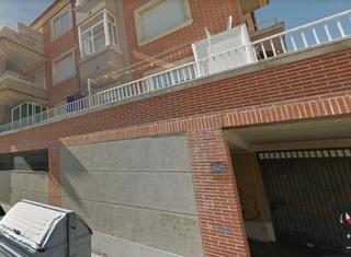 Aparcament cotxe a Rollo - Puente Ladrillo. Urbis te ofrece una plaza de garaje en zona puente ladrillotores