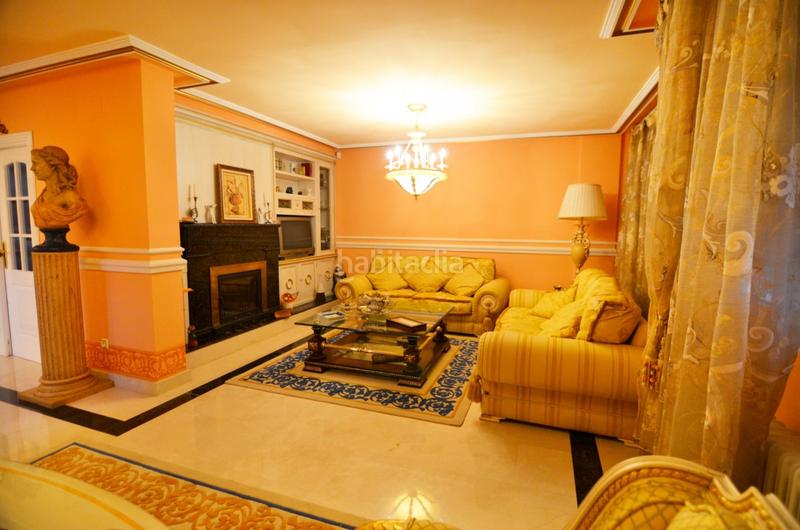 Foto 2c378b7d-e396-46a3-89de-c97d39eff74e. Chalet urbis te ofrece un chalet en venta en valdelagua, , salamanca. en Santa Marta de Tormes