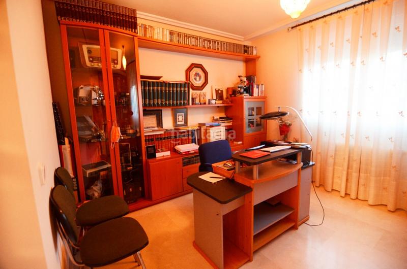 Foto 6d6ce12d-7e2a-4101-a73d-d427e8c39a12. Chalet urbis te ofrece un chalet en venta en valdelagua, , salamanca. en Santa Marta de Tormes