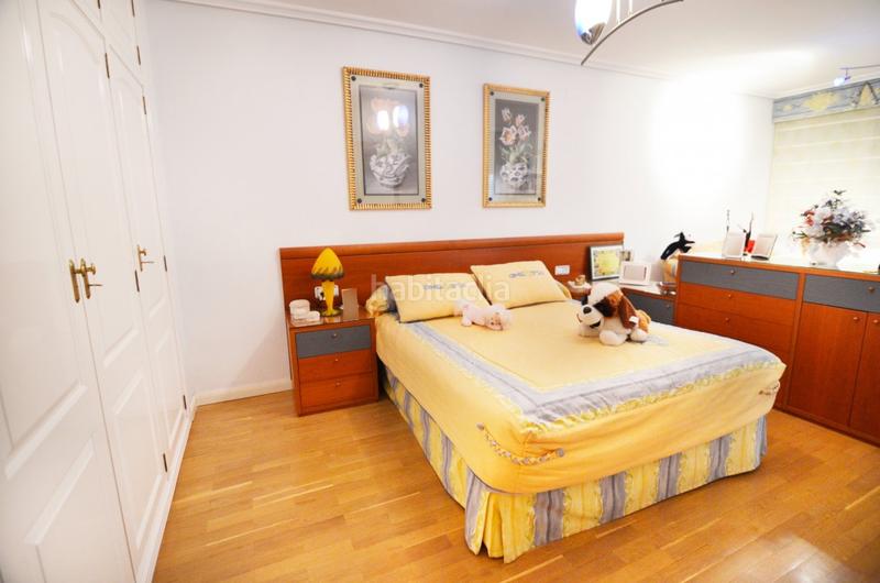 Foto 96b0e5bd-38a0-499f-abc6-f58f381da6f4. Chalet urbis te ofrece un chalet en venta en valdelagua, , salamanca. en Santa Marta de Tormes