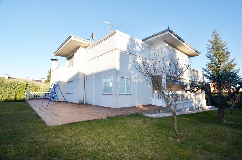 Foto d087aec7-05fe-4091-9040-68644385acb8. Chalet urbis te ofrece un chalet en venta en valdelagua, , salamanca. en Santa Marta de Tormes