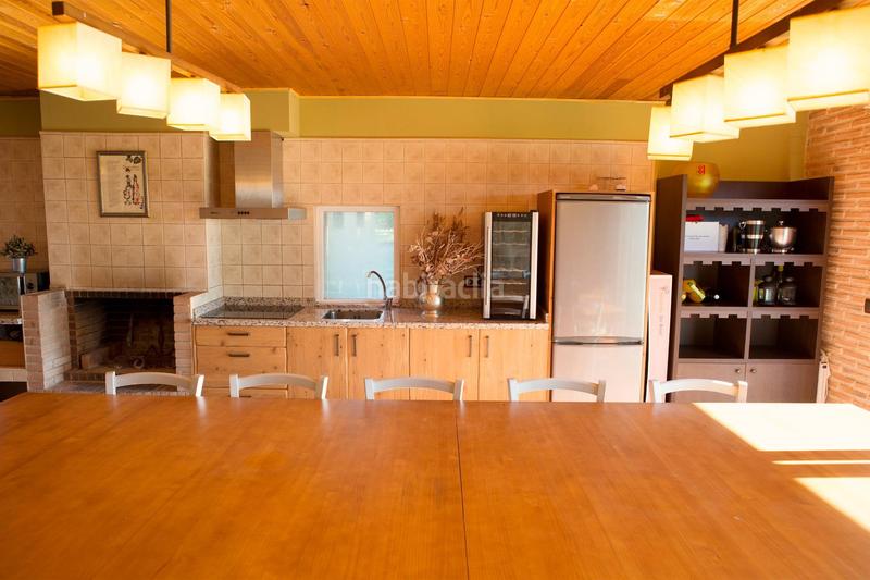 Foto 00ac7fcf-28b0-4ea4-b177-b96f6387860c. Chalet avec chauffage parking dans Capuchinos - Glorieta - Ciudad Jardín Salamanca