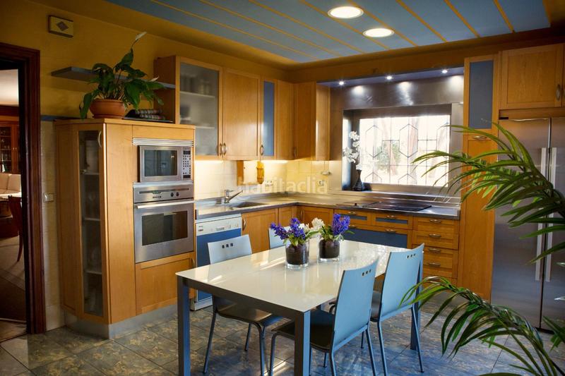 Foto 67638ecc-c1d1-4821-8f79-14d92d9c488e. Chalet avec chauffage parking dans Capuchinos - Glorieta - Ciudad Jardín Salamanca