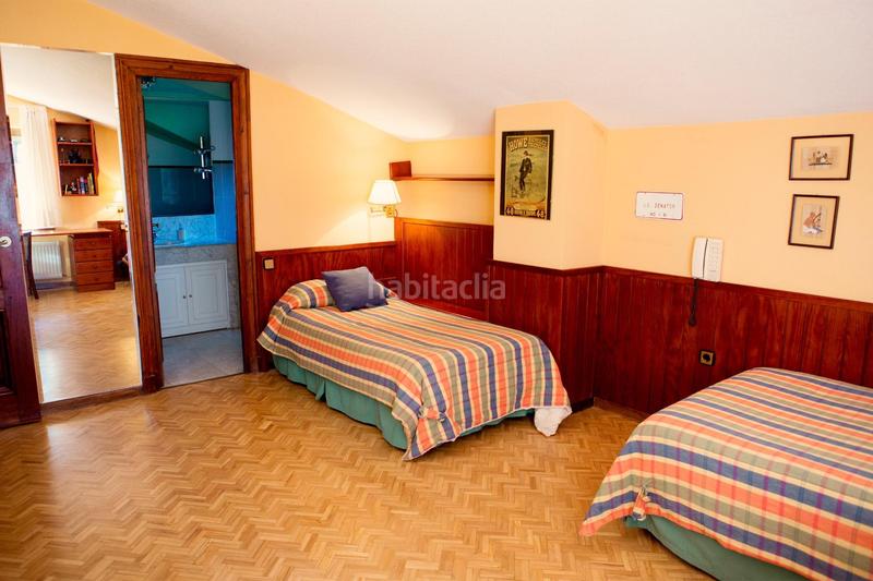 Foto 828d89c5-f9b6-4a38-8f73-dfd665def170. Chalet avec chauffage parking dans Capuchinos - Glorieta - Ciudad Jardín Salamanca