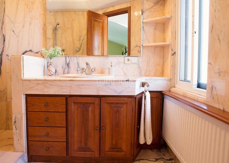 Foto 8f46fb77-0004-4363-b14a-817e4a96ba42. Chalet avec chauffage parking dans Capuchinos - Glorieta - Ciudad Jardín Salamanca