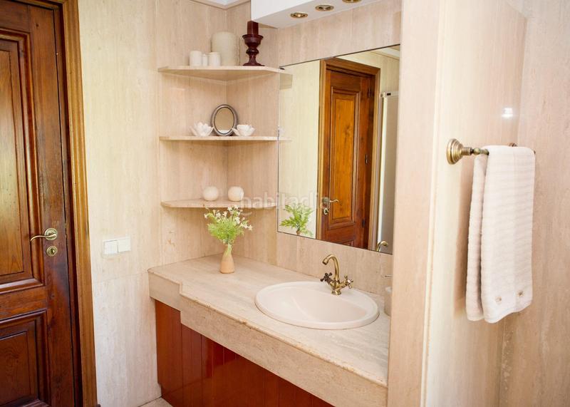 Foto b058afda-d76a-4217-abd1-e4883ec65b3d. Chalet avec chauffage parking dans Capuchinos - Glorieta - Ciudad Jardín Salamanca