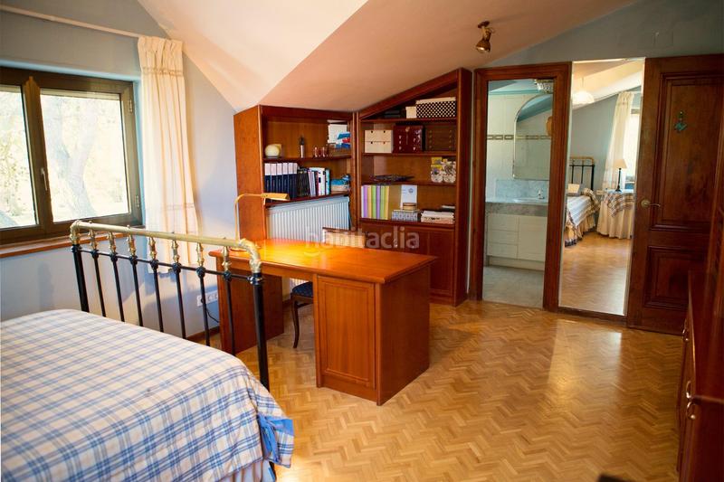 Foto b9449a14-c936-41a8-aaf8-d2c75b7c2e7e. Chalet avec chauffage parking dans Capuchinos - Glorieta - Ciudad Jardín Salamanca