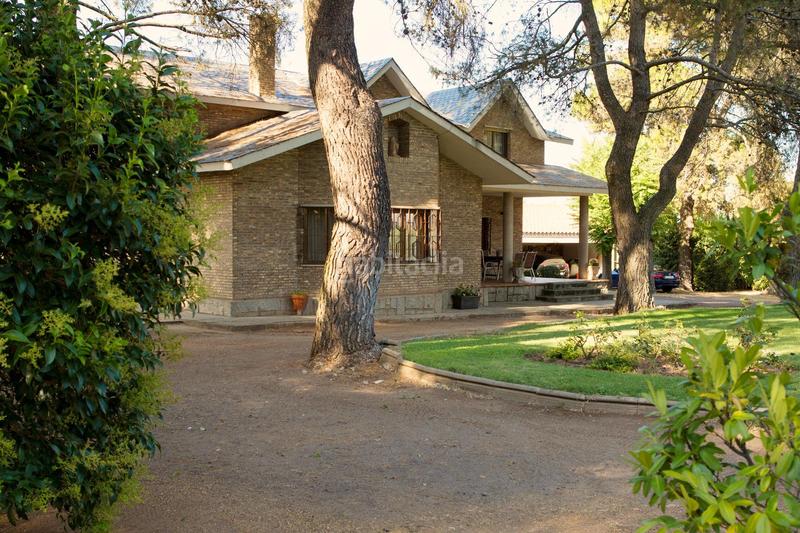 Foto db97781e-3d92-4b63-9ead-19965e47be34. Chalet avec chauffage parking dans Capuchinos - Glorieta - Ciudad Jardín Salamanca