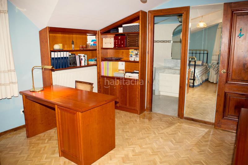 Foto e25b7af7-9d89-4a94-ba5a-96421a2f3c73. Chalet avec chauffage parking dans Capuchinos - Glorieta - Ciudad Jardín Salamanca