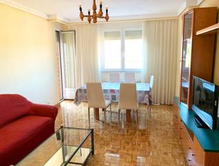Location Appartement à Pizarrales. Urbis te ofrece un estupendo piso en alquiler en la zona del car