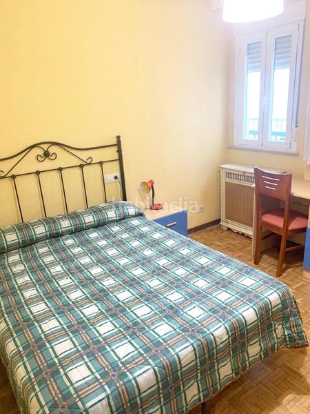 Foto 7016b148-ea4a-4ed9-960b-52fbc2fdc431. Rent flat with heating in Pizarrales Salamanca