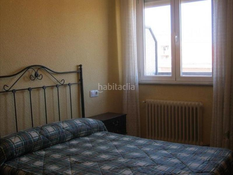 Foto d866a11a-1d7f-4c0b-b06b-7b45aa284c73. Rent flat with heating in Pizarrales Salamanca