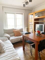 Rent Flat in Centro. Urbis te ofrece un piso en alquiler en zona centro, salamanca.