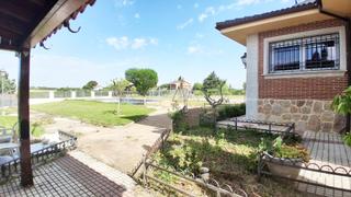 Xalet a Castellanos de Villiquera. Urbis te ofrece un chalet en venta en las cecilias, castellanos