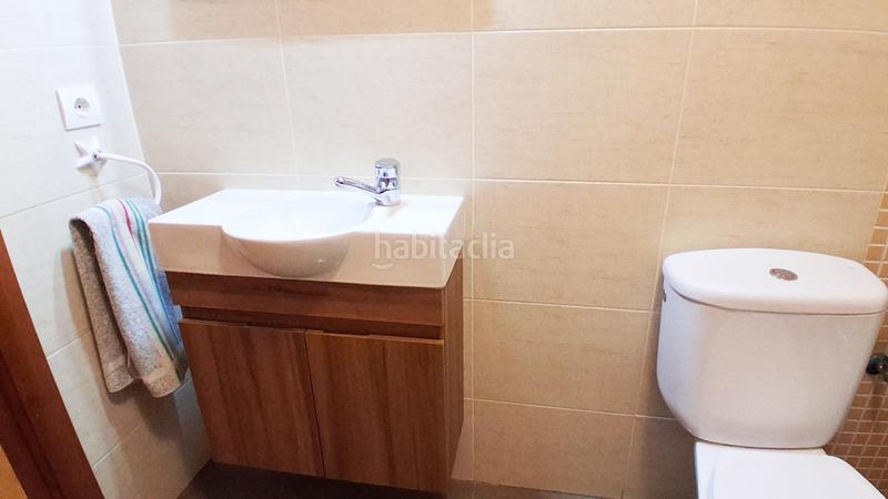 Foto a955bfdd-e154-426c-a59d-add1f0e8ed9f. Casa adossada amb calefacció aparcament a Monterrubio de Armuña